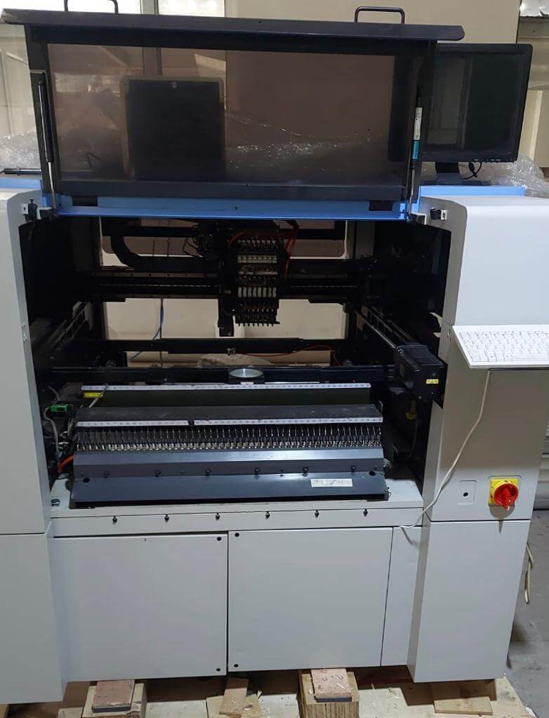 Yamaha YV100ll Pick and Place Machine.Pick and Place Machine importer in india